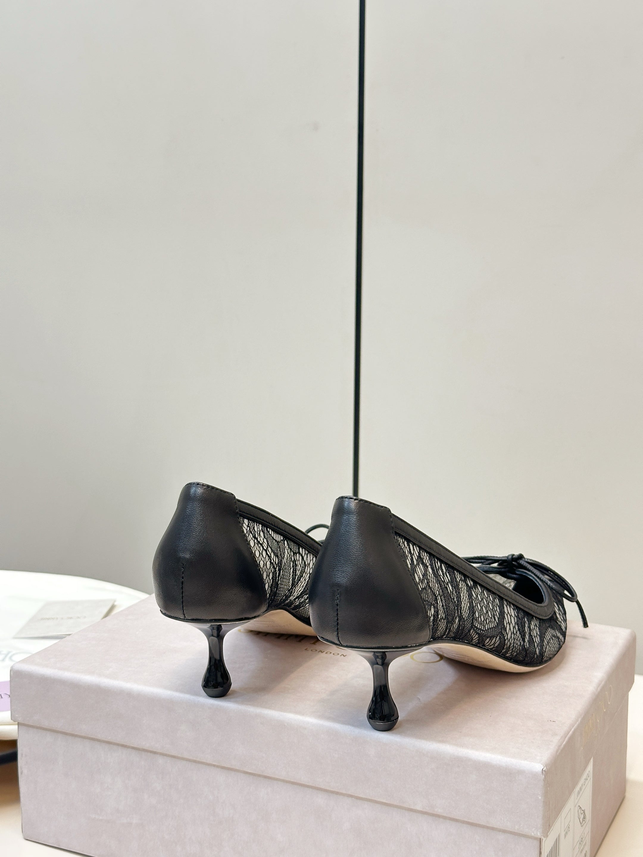 JIMMY CHOO 26S LACE-UP HEELS IN BLACK LACE AND LAMBSKIN