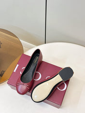 GUCCI 26S ROUND TOE BALLET FLATS IN DARK RED LAMBSKIN