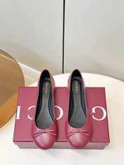 GUCCI 26S ROUND TOE BALLET FLATS IN DARK RED LAMBSKIN