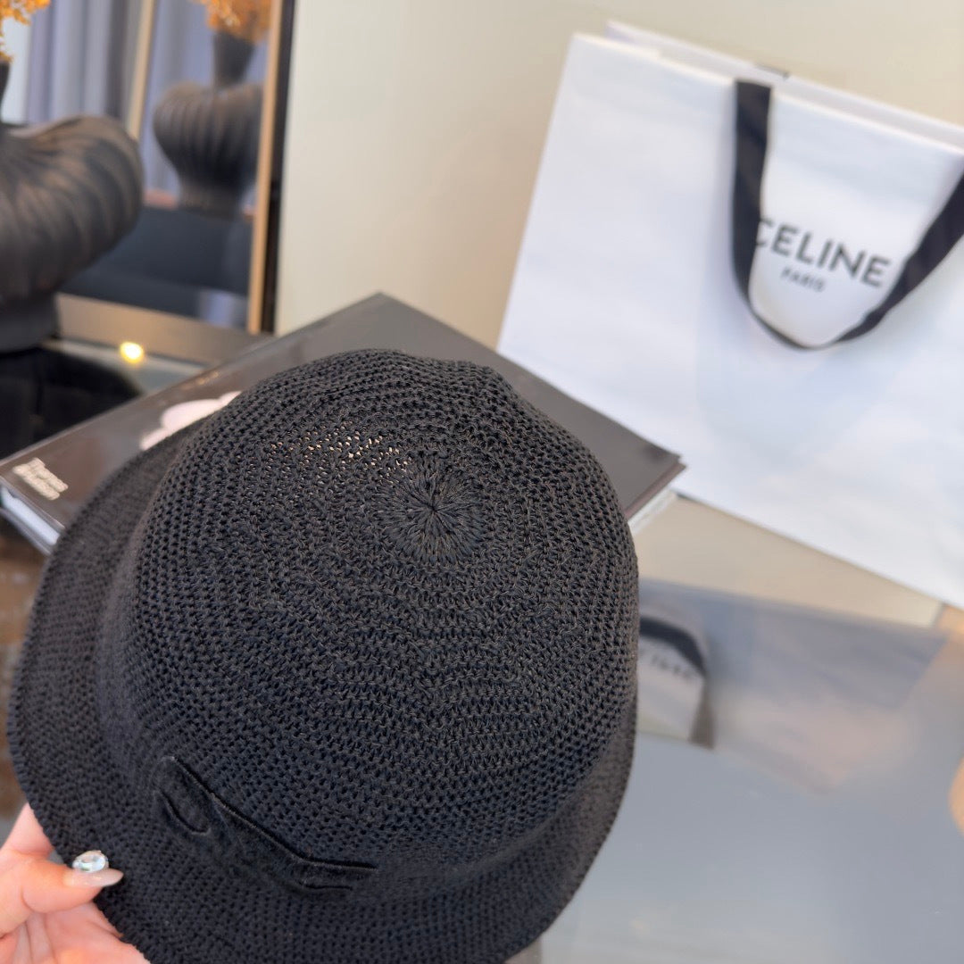 CELINE 26S TRIOMPHE BUCKET HAT STYLE 60