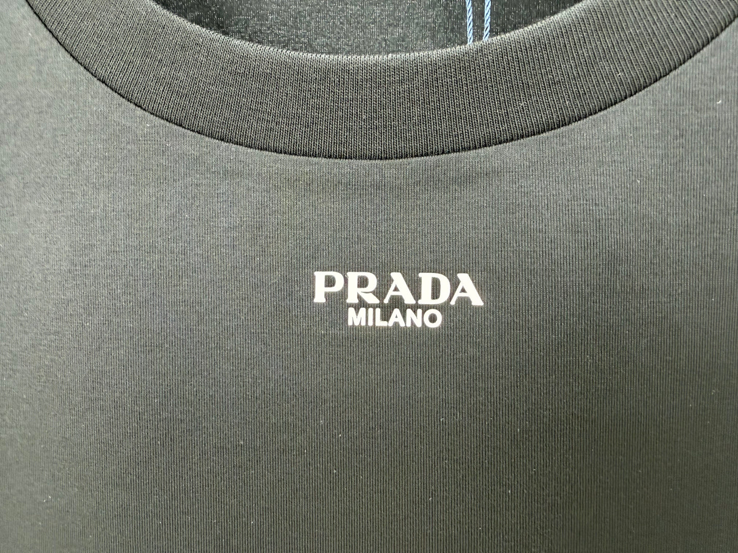 PRADA 26S SHORT SLEEVED T-SHIRT 720