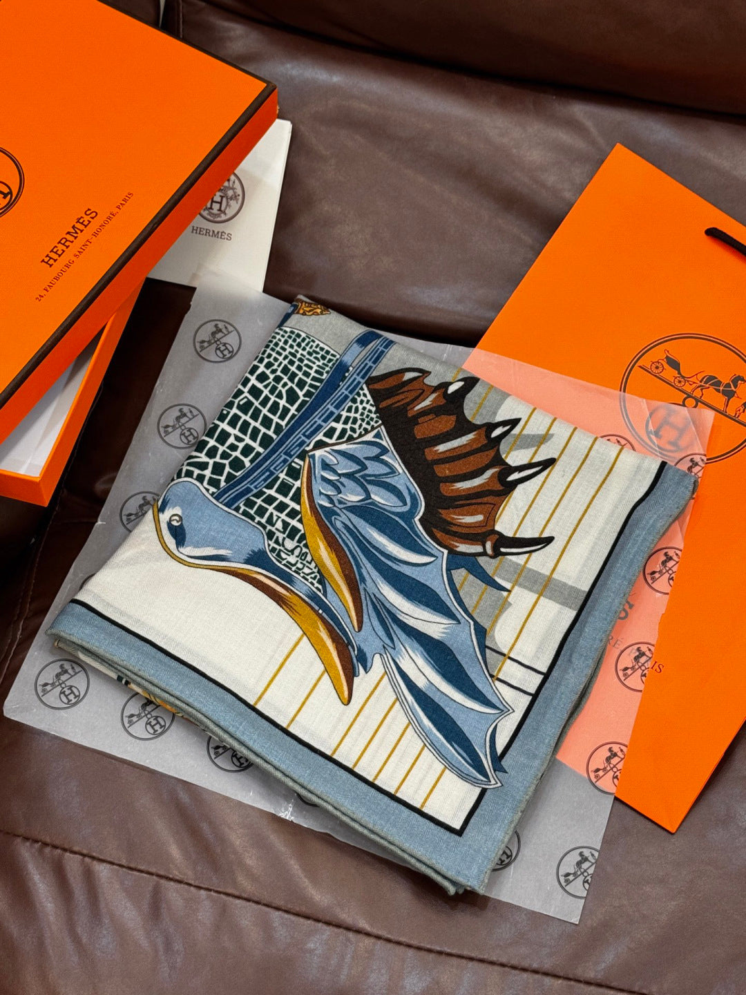 HERMES 25S SCARF 140 IN SILK CASHMERE 989488