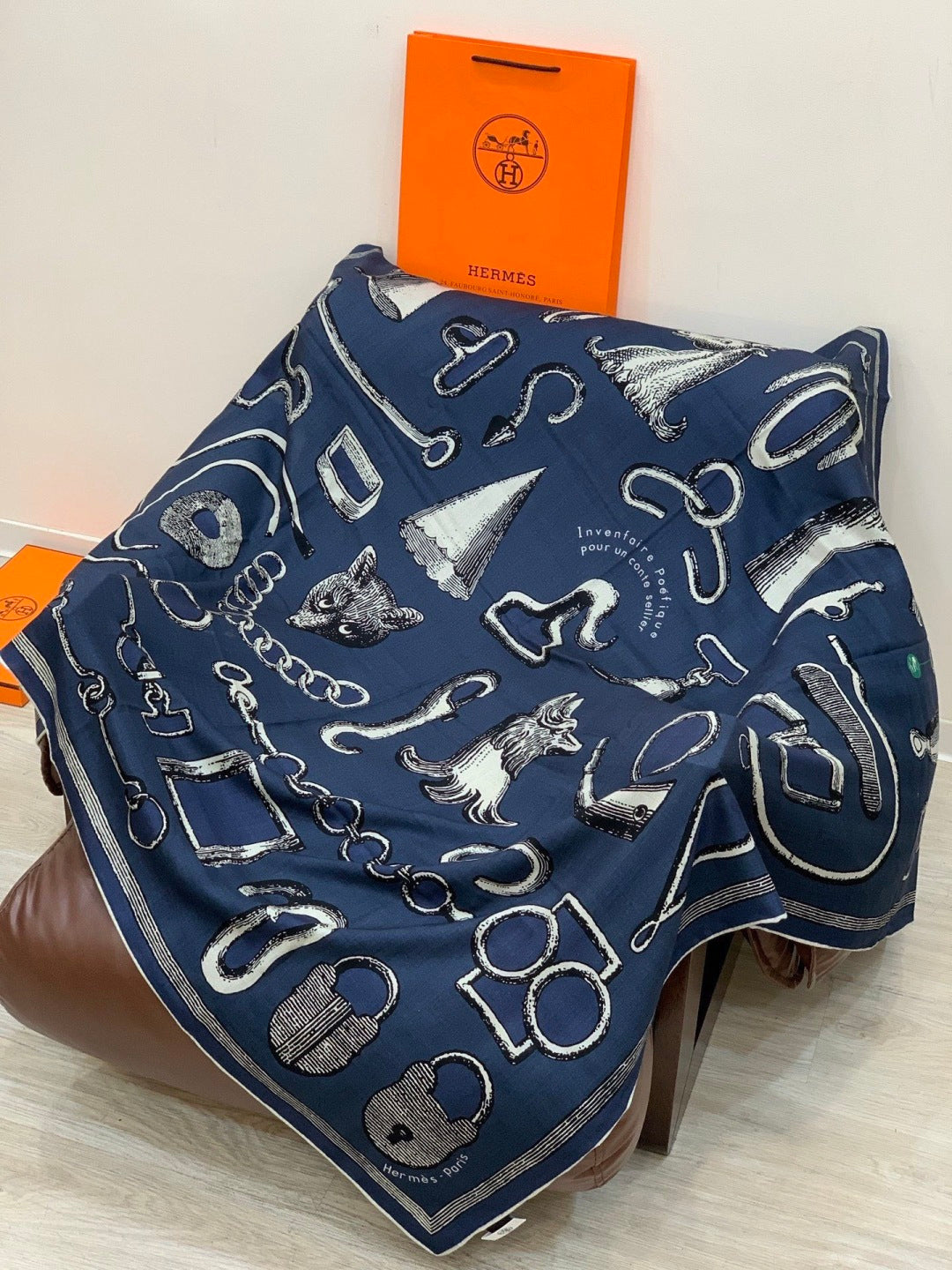 HERMES 25S SCARF 137 IN SILK CASHMERE 991690