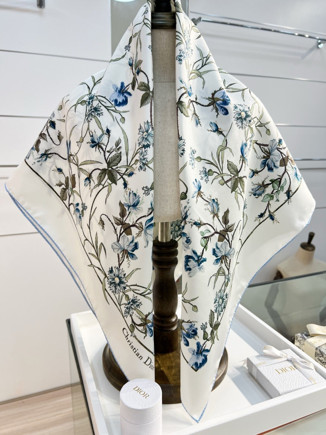 DIOR 26S SCARF 90CM IN SILK 274728