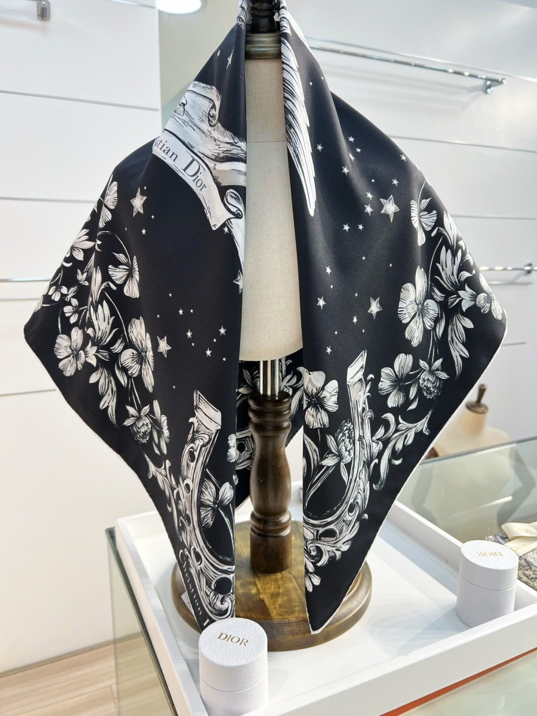 DIOR 26S SCARF 90CM IN SILK 274733