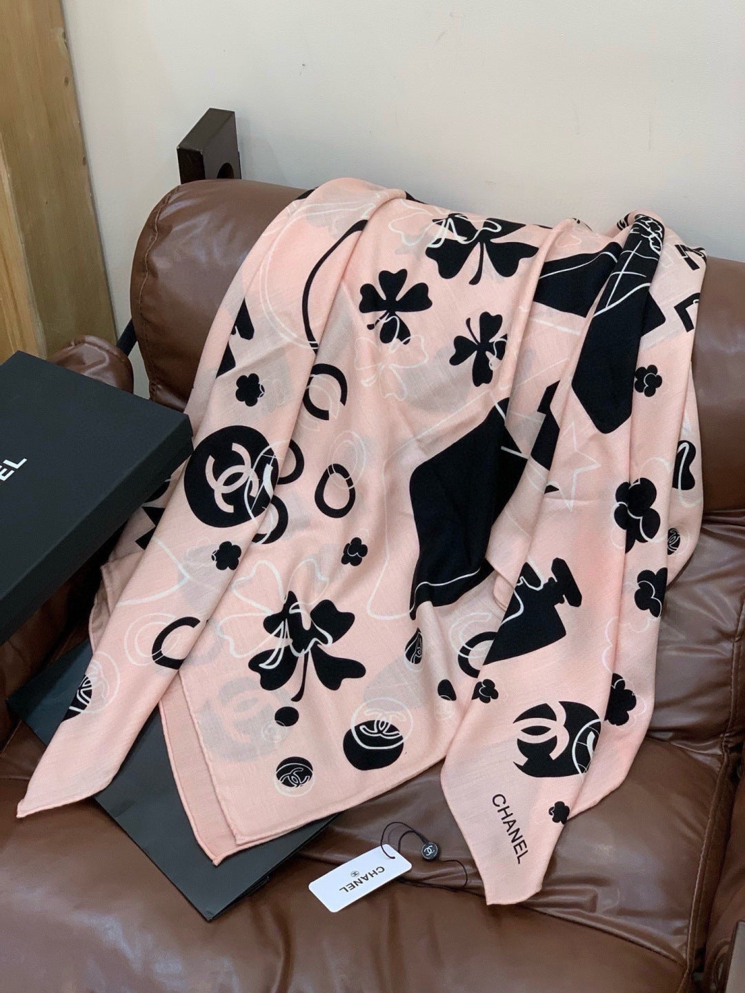CHANEL 26S SCARF 140 IN CASHMERE AND SILK 303153