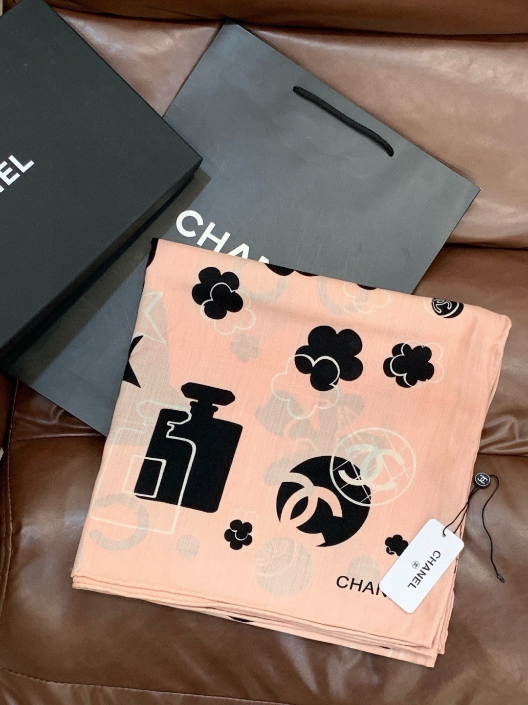 CHANEL 26S SCARF 140 IN CASHMERE AND SILK 303153