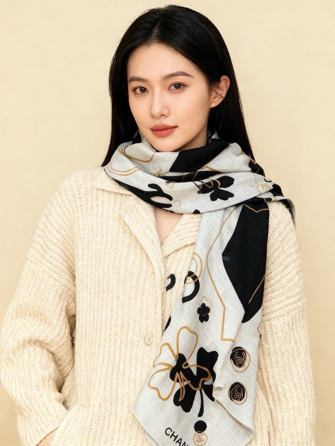 CHANEL 26S SCARF 140 IN CASHMERE AND SILK 303154