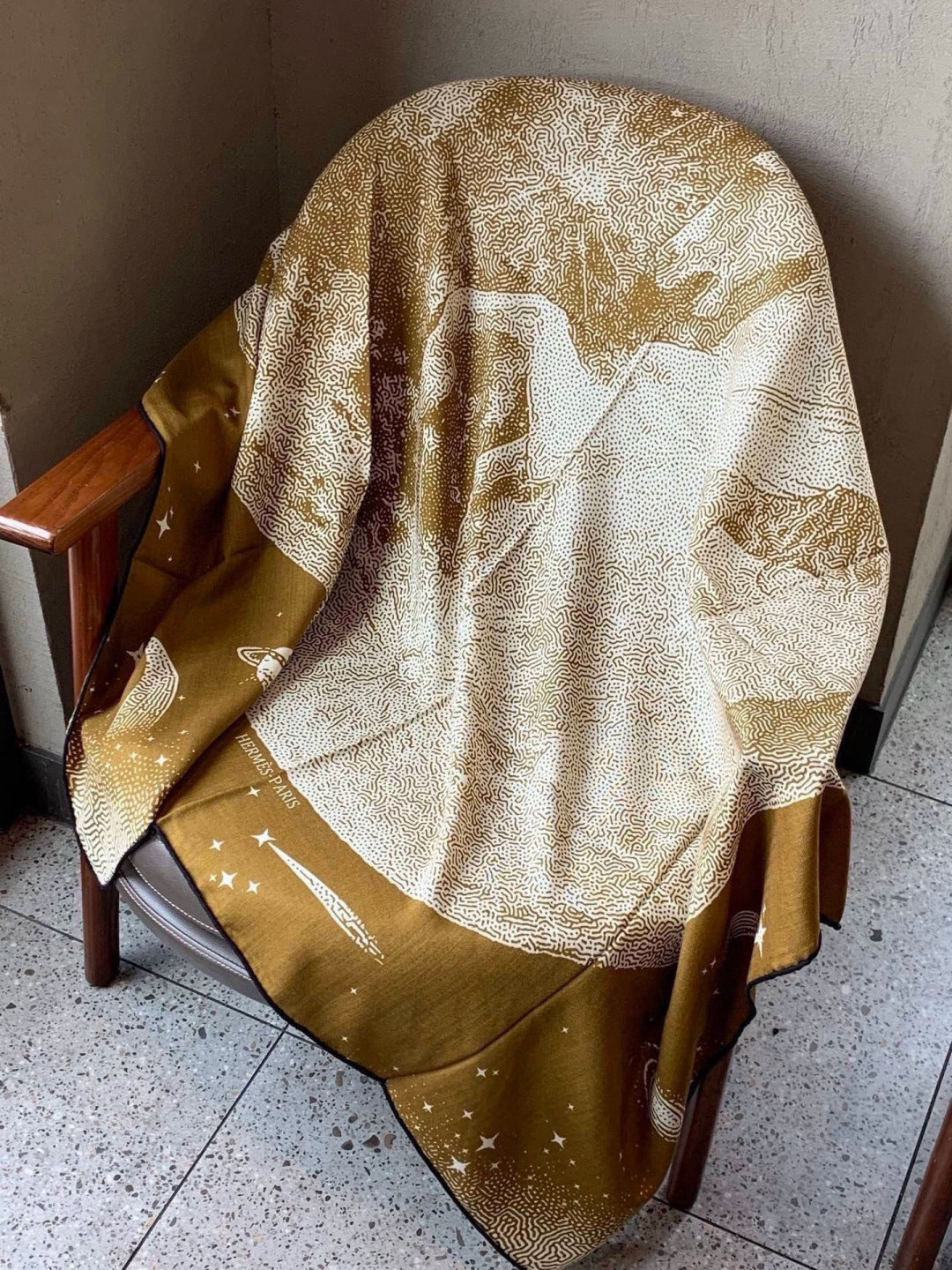 HERMES 26S SCARF 140 IN CASHMERE AND SILK 304679