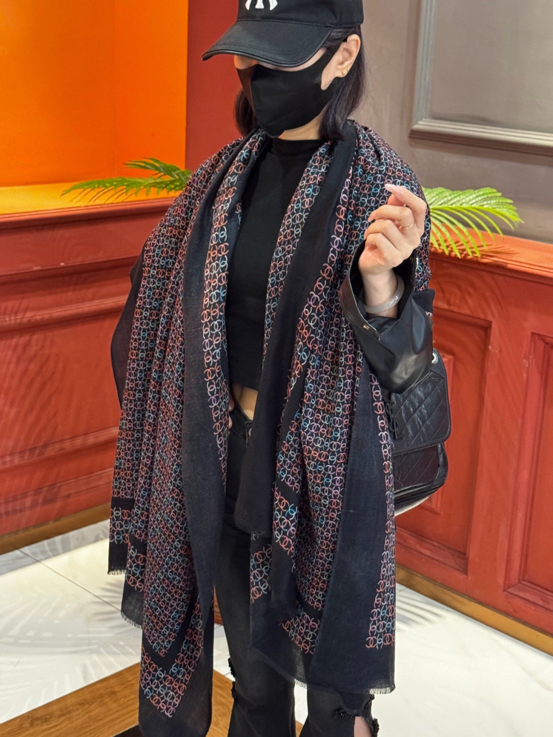CHANEL 26S SCARF 200 IN CASHMERE AND SILK 306090