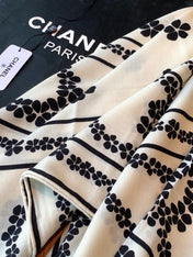 CHANEL 26S SCARF 135 IN CASHMERE AND SILK 309370