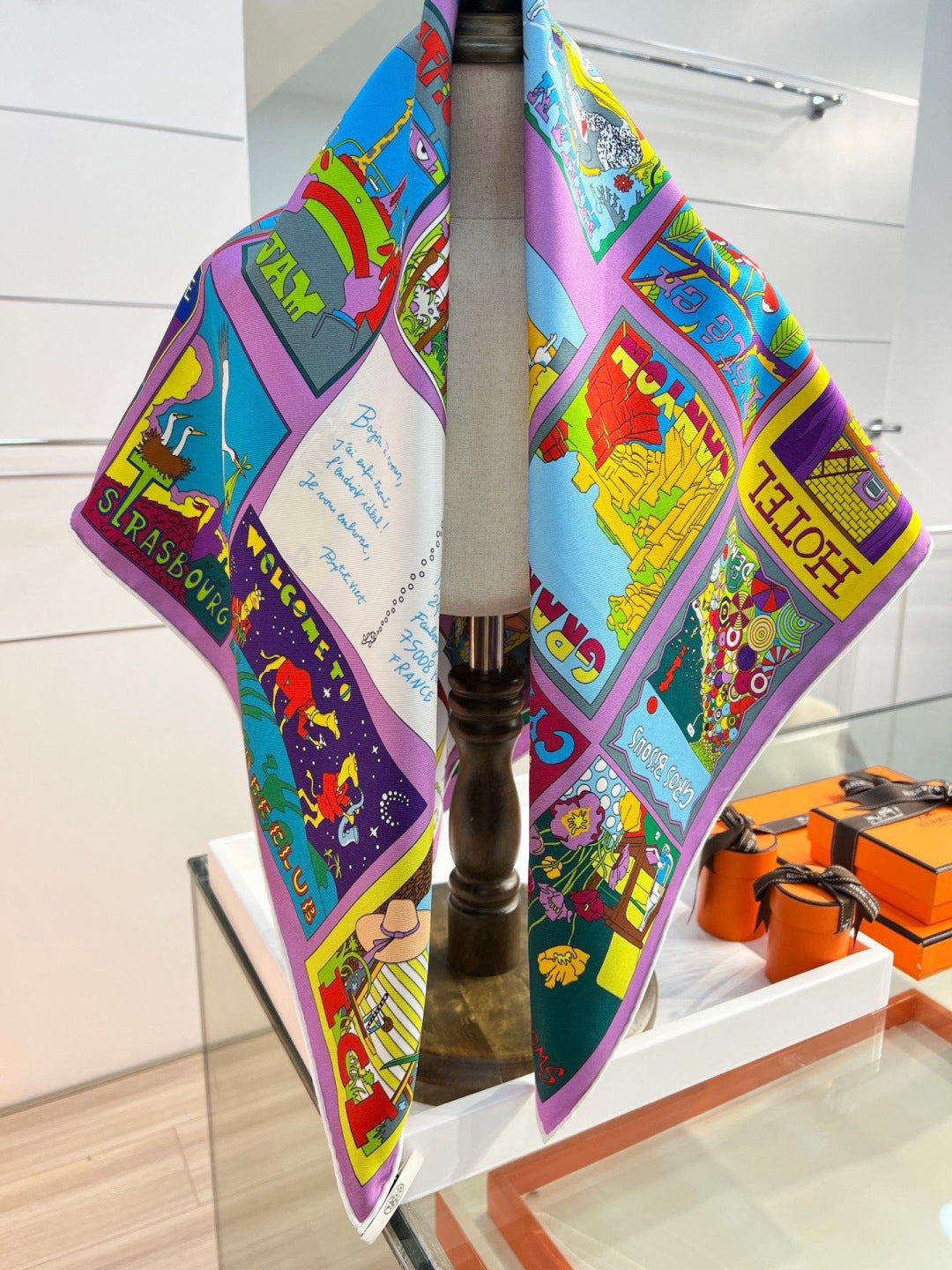 HERMES 26S PRINTED SQUARE SCARF 88 IN SILK 309943