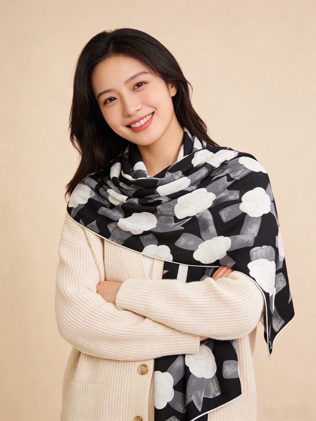 CHANEL 26S SCARF 140 IN SILK 311982