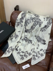 CHANEL 26S SCARF 135 IN SILK AND CASHMERE 313313