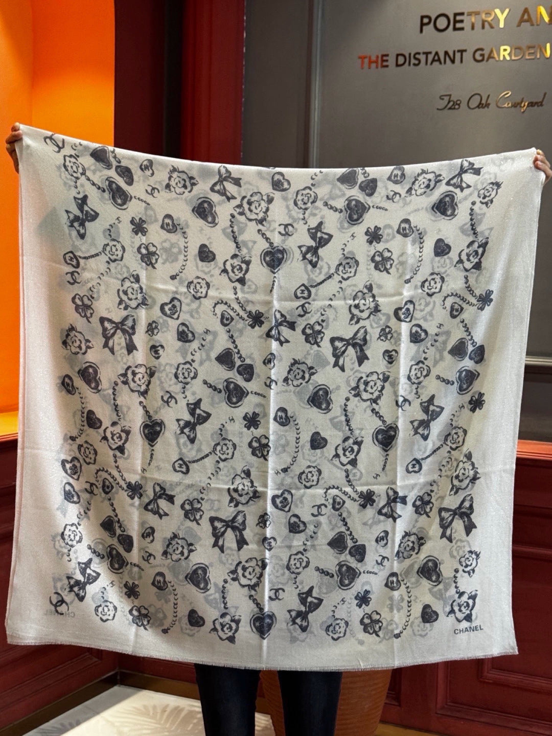 CHANEL 26S PRINTED SHAWL 200 IN SILK 313395