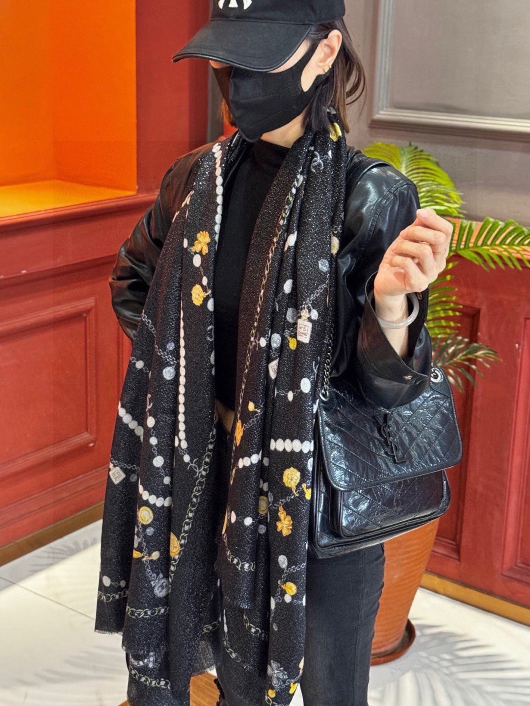 CHANEL 26S PRINTED SHAWL 200 IN SILK 313405