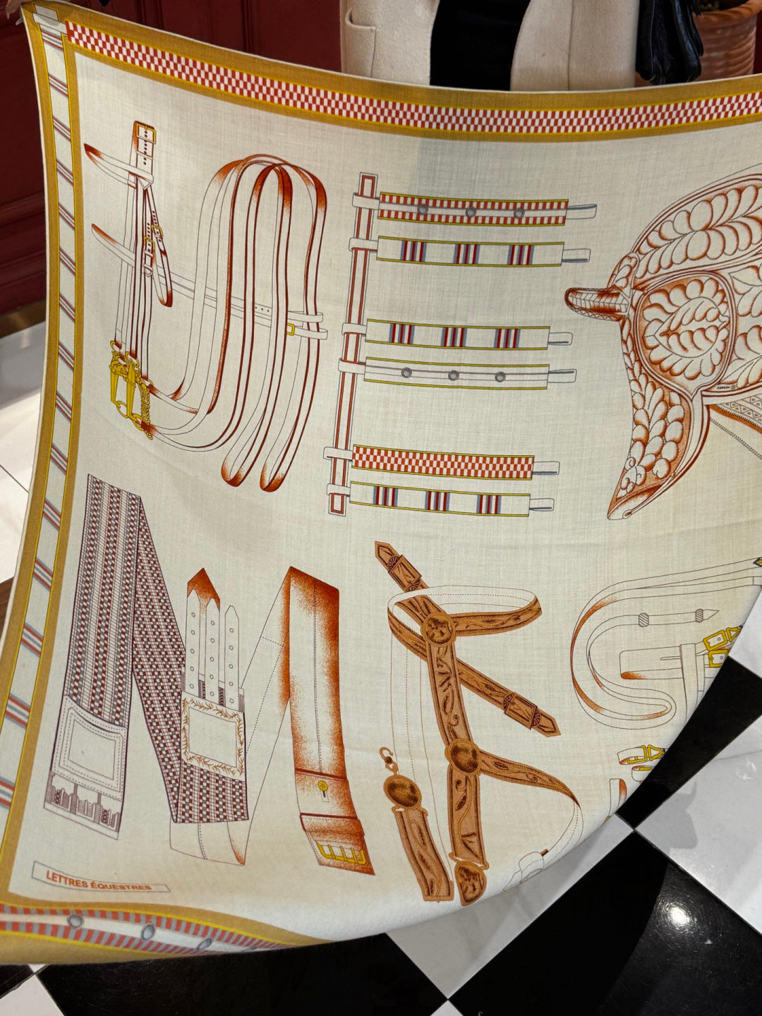 HERMES 26S SCARF 140 IN SILK AND CASHMERE 492440