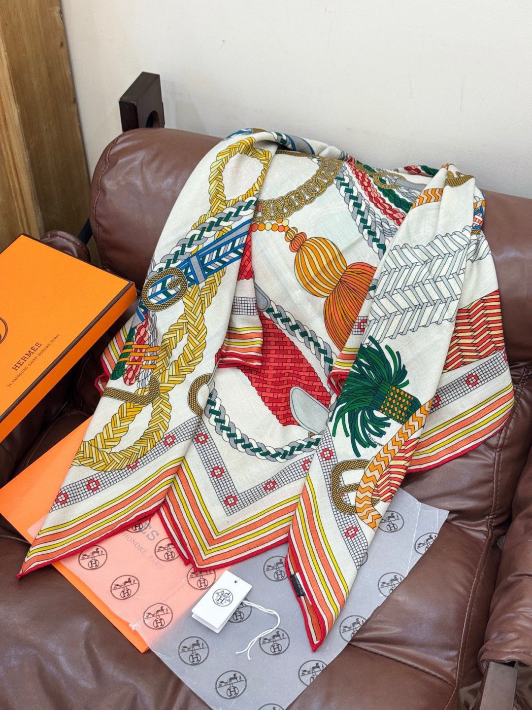 HERMES 26S SCARF 140 IN SILK AND CASHMERE 498493