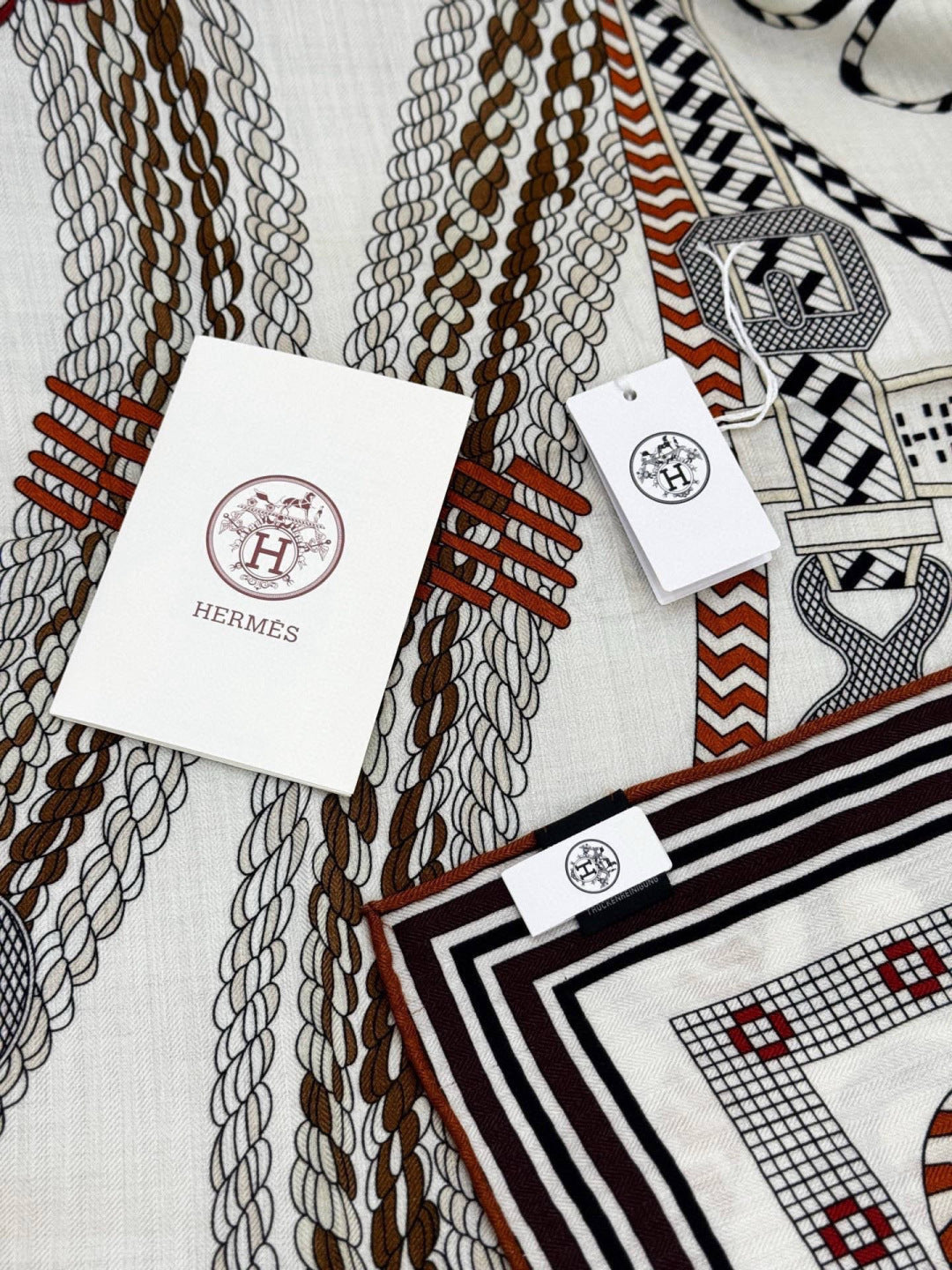 HERMES 26S SCARF 140 IN SILK AND CASHMERE 498494