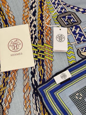 HERMES 26S PATTERNED SCARF 135 IN SILK AND CASHMERE 502438
