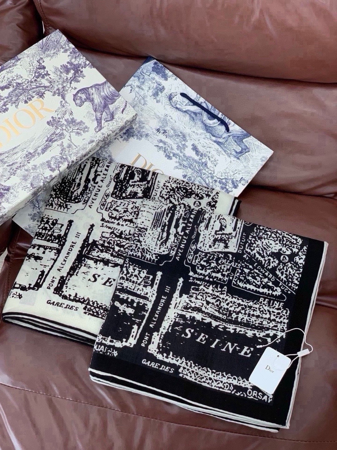 DIOR 26S SCARF 140 IN SILK AND CASHMERE 509456