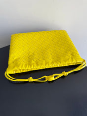 BOTTEGA VENETA 25S DUSTBAG MEDIUM 32 IN LEMON YELLOW CALFSKIN