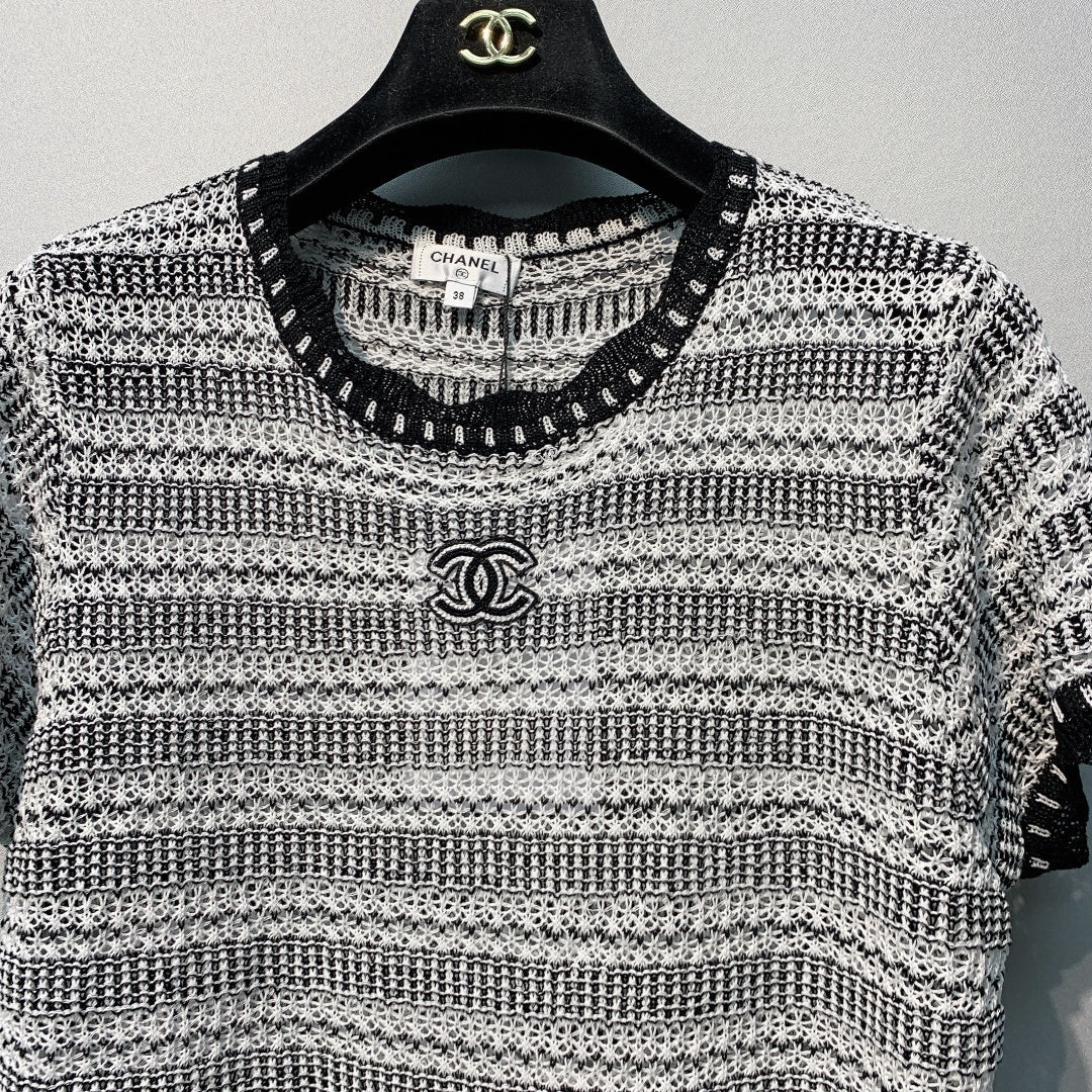 CHANEL 26S SHORT-SLEEVE KNIT TOP STYLE 1079