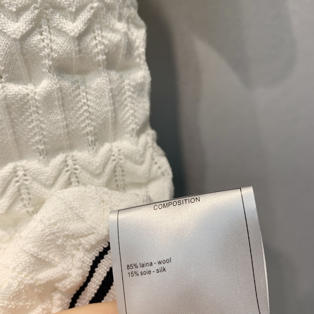 CHANEL 26S SHORT-SLEEVE KNIT TOP 1460