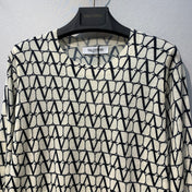 VALENTINO 26S LONG-SLEEVE CREW NECK KNIT TOP 325