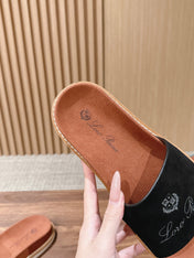 LP 26S SLIDES SANDAL IN BLACK SUEDE WITH LOGO