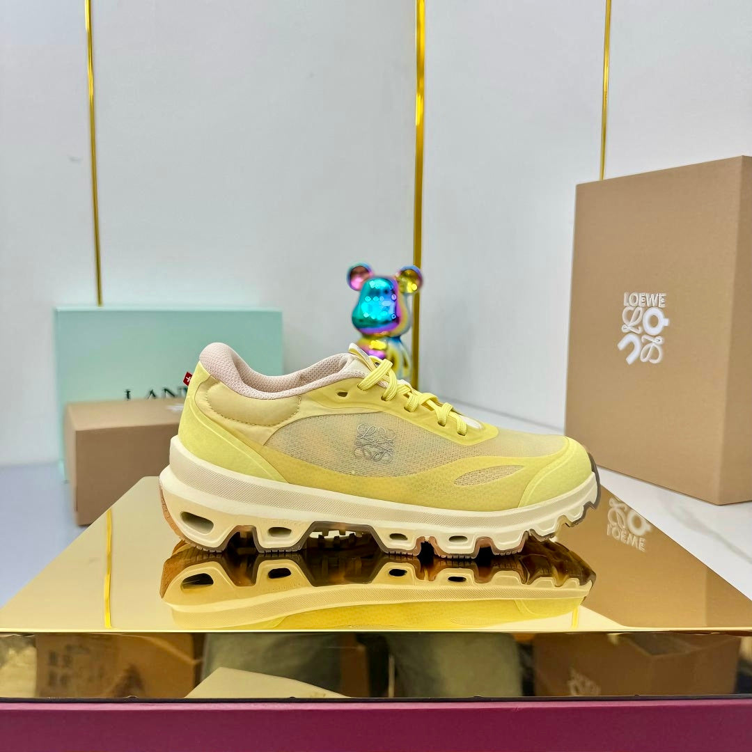 LOEWE 26S RUNNING SNEAKERS IN LIGHT YELLOW MESH