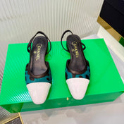 CHANEL 26S FLATS SLINGBACK SHOES IN WHITE PATENT CALFSKIN WITH TEAL PONY HAIR
