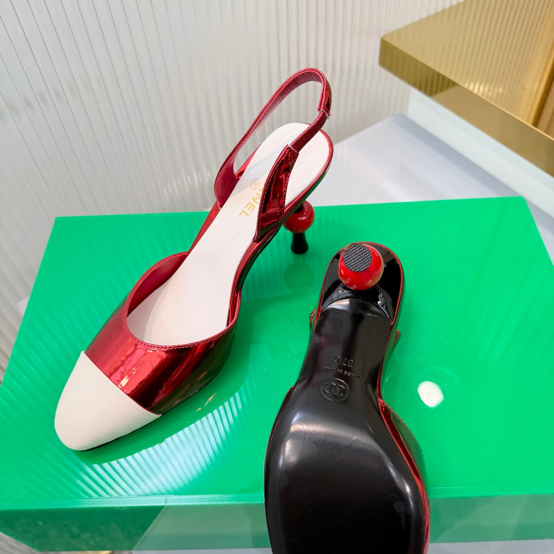 CHANEL 26S SLINGBACK POINTED-TOE HEELS 95 MM IN RED PATENT WITH WHITE CAP TOE
