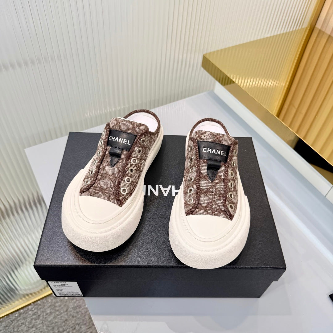 CHANEL 26S MULE SNEAKERS IN BROWN DIAMOND-PATTERNED WOVEN DENIM FABRIC STYLE 1