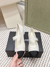CHANEL 25S MARY JANE FLAT IN WHITE TWEED WITH BLACK CAP TOE GOLD HARDWARE