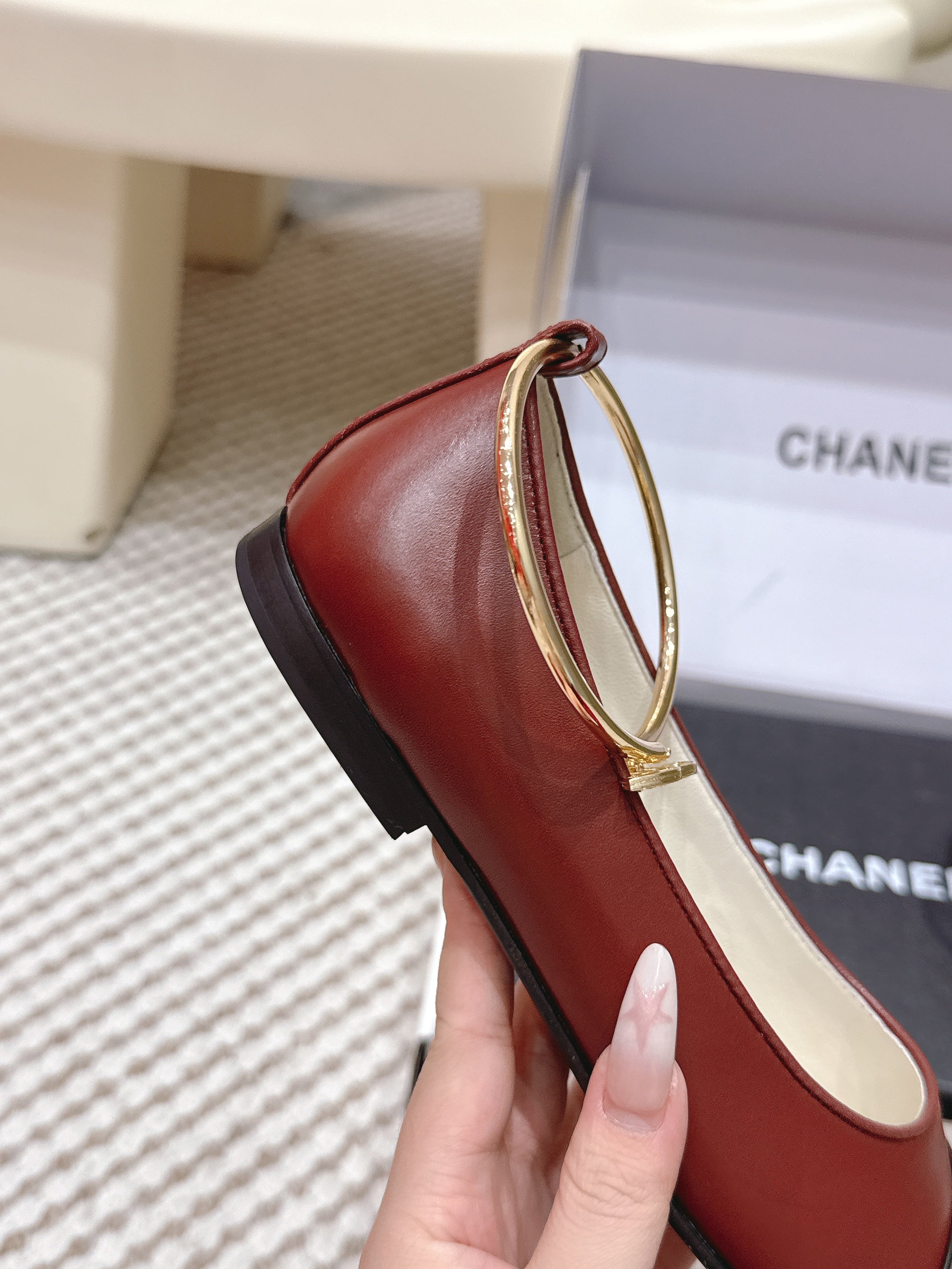 CHANEL 25S BALLERINA SHOES IN MAROON RED AND BLACK CALFSKIN GOLD HARDWARE