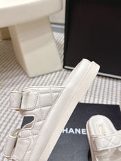 CHANEL 26S SANDALS IN CREAM WHITE CALFSKIN