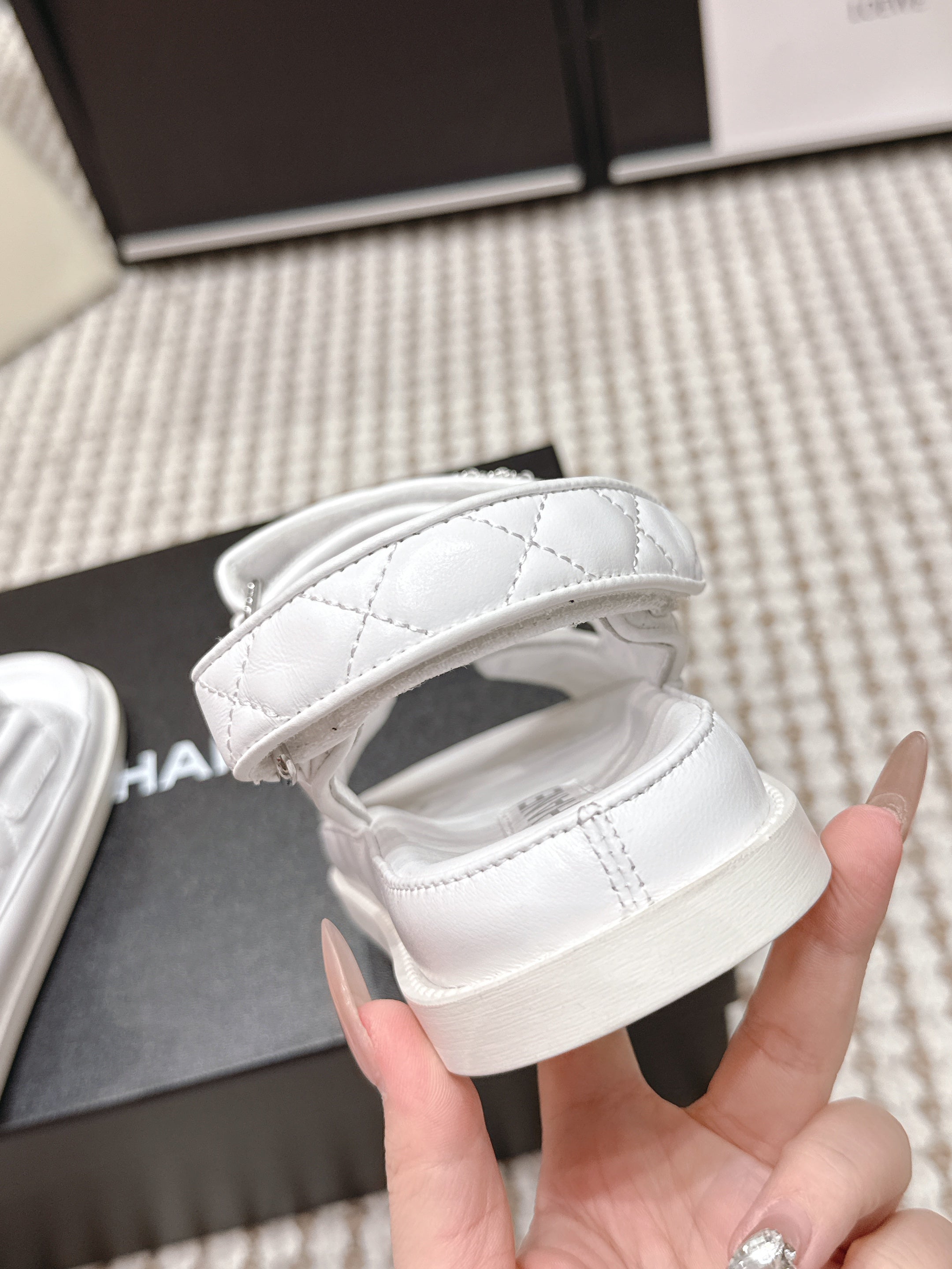 CHANEL 26S QUILTED DAD SANDALS IN WHITE CALFSKIN