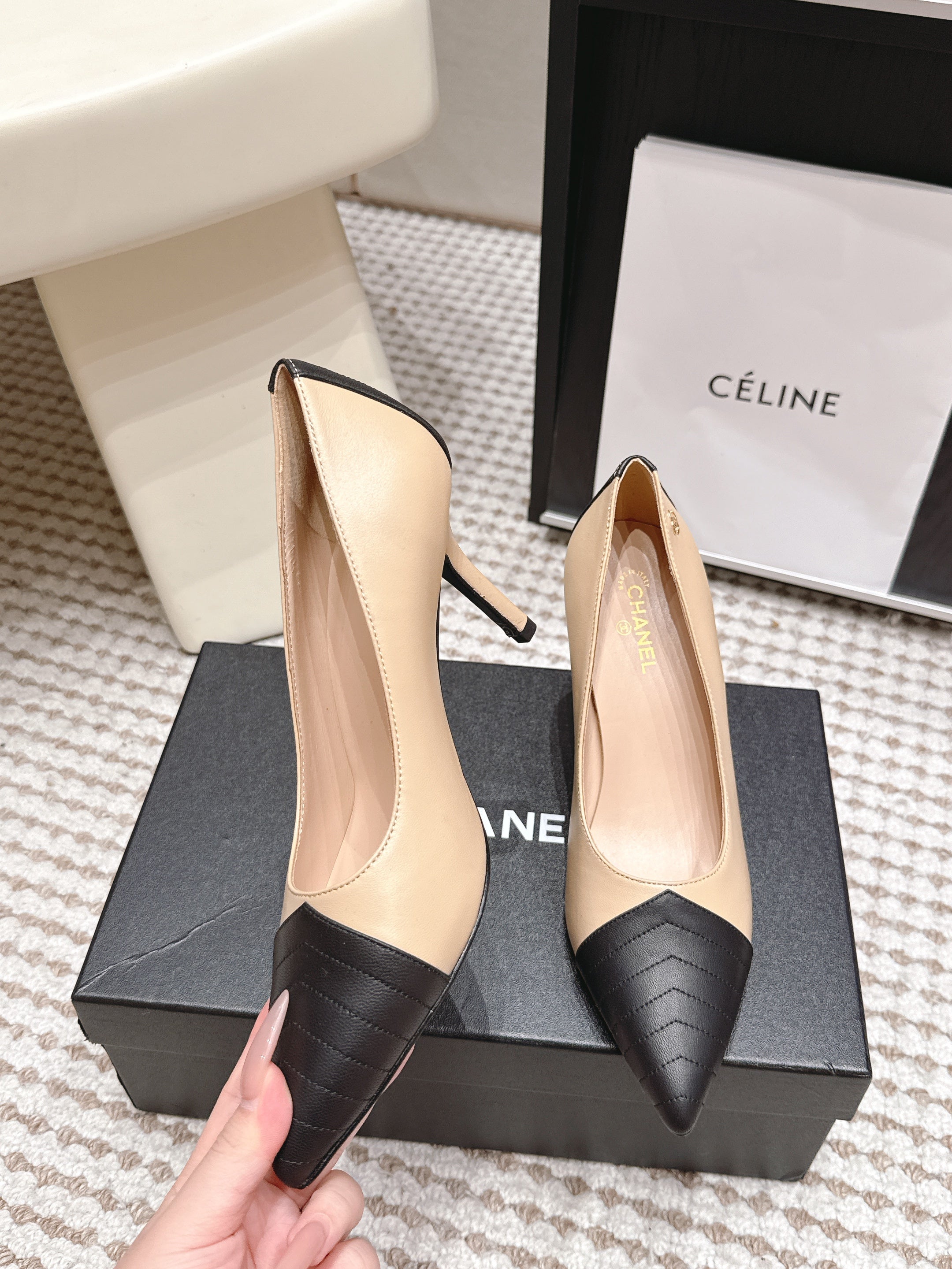 CHANEL 26S HIGH HEELS IN BEIGE LAMBSKIN WITH BLACK CHEVRON-QUILTED TOE
