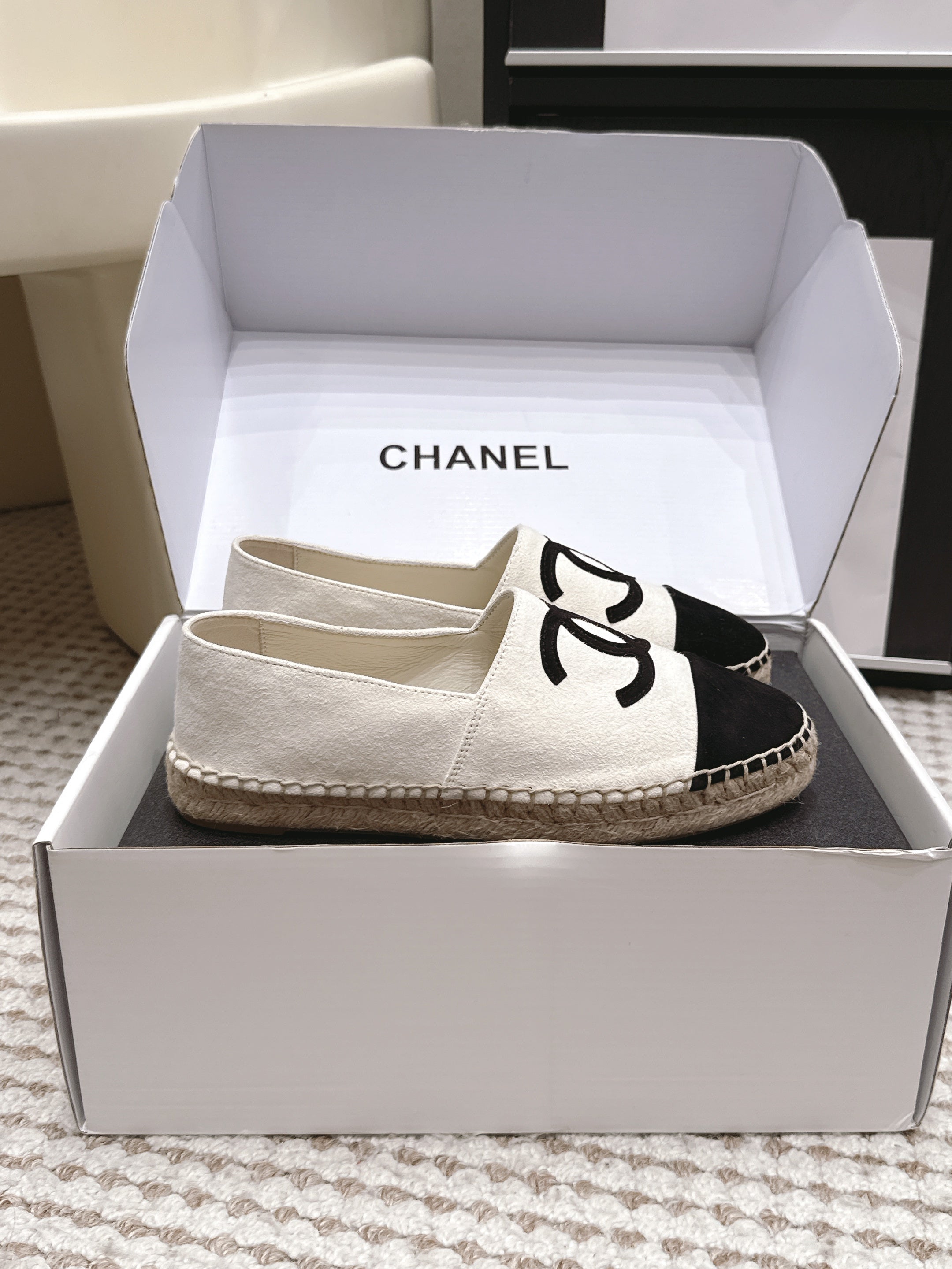 CHANEL 26S ESPADRILLE SLIP-ONS IN WHITE MIX BLACK SUEDE