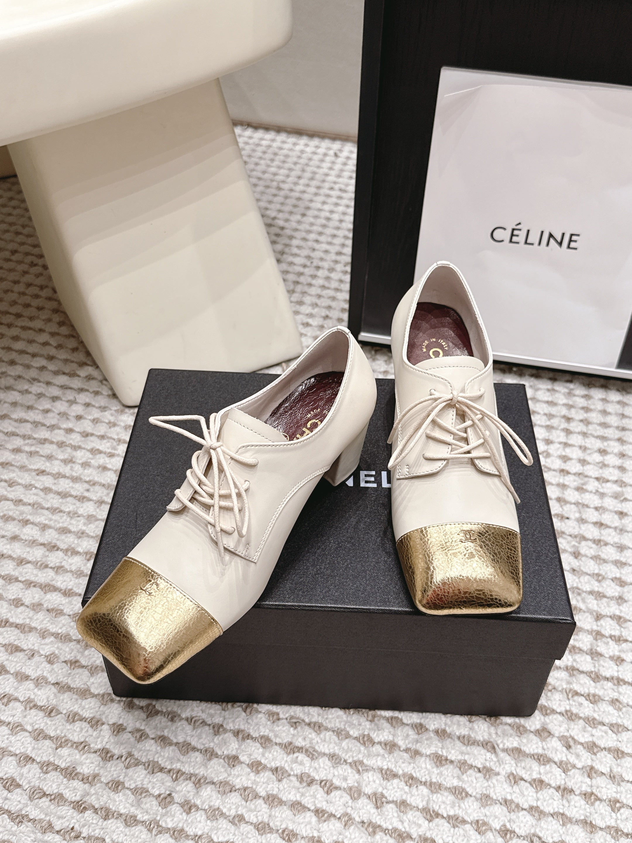 CHANEL 26S LACE-UP OXFORD HEELS IN LIGHT BEIGE CALFSKIN WITH GOLD TOE CAP