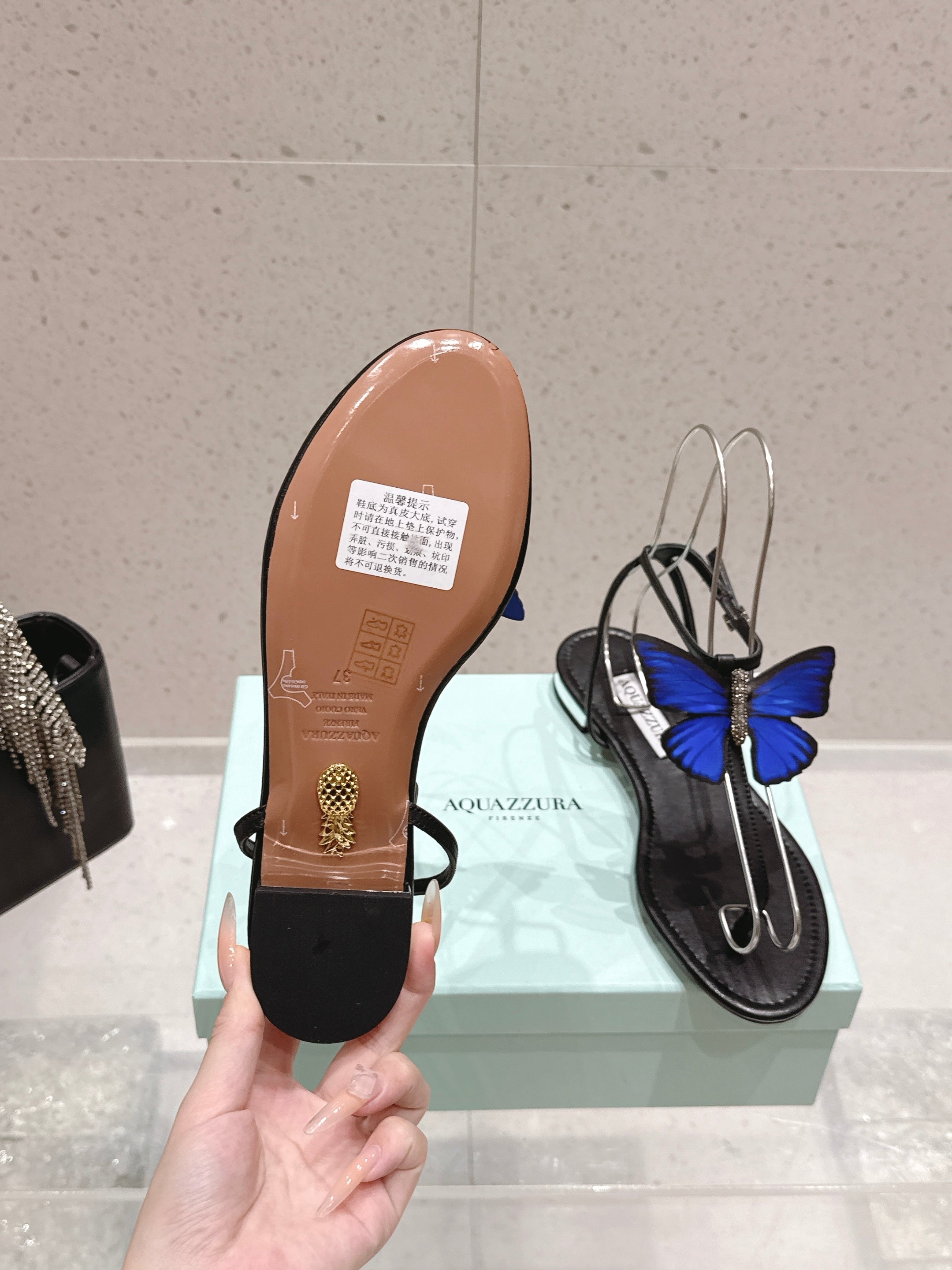 AQUAZZURA 26S BUTTERFLY THONG SANDALS IN BLACK LAMBSKIN