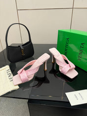 BOTTEGA VENETA 26S HEELED SANDALS 95 MM IN LIGHT PINK CALFSKIN AND RAFFIA