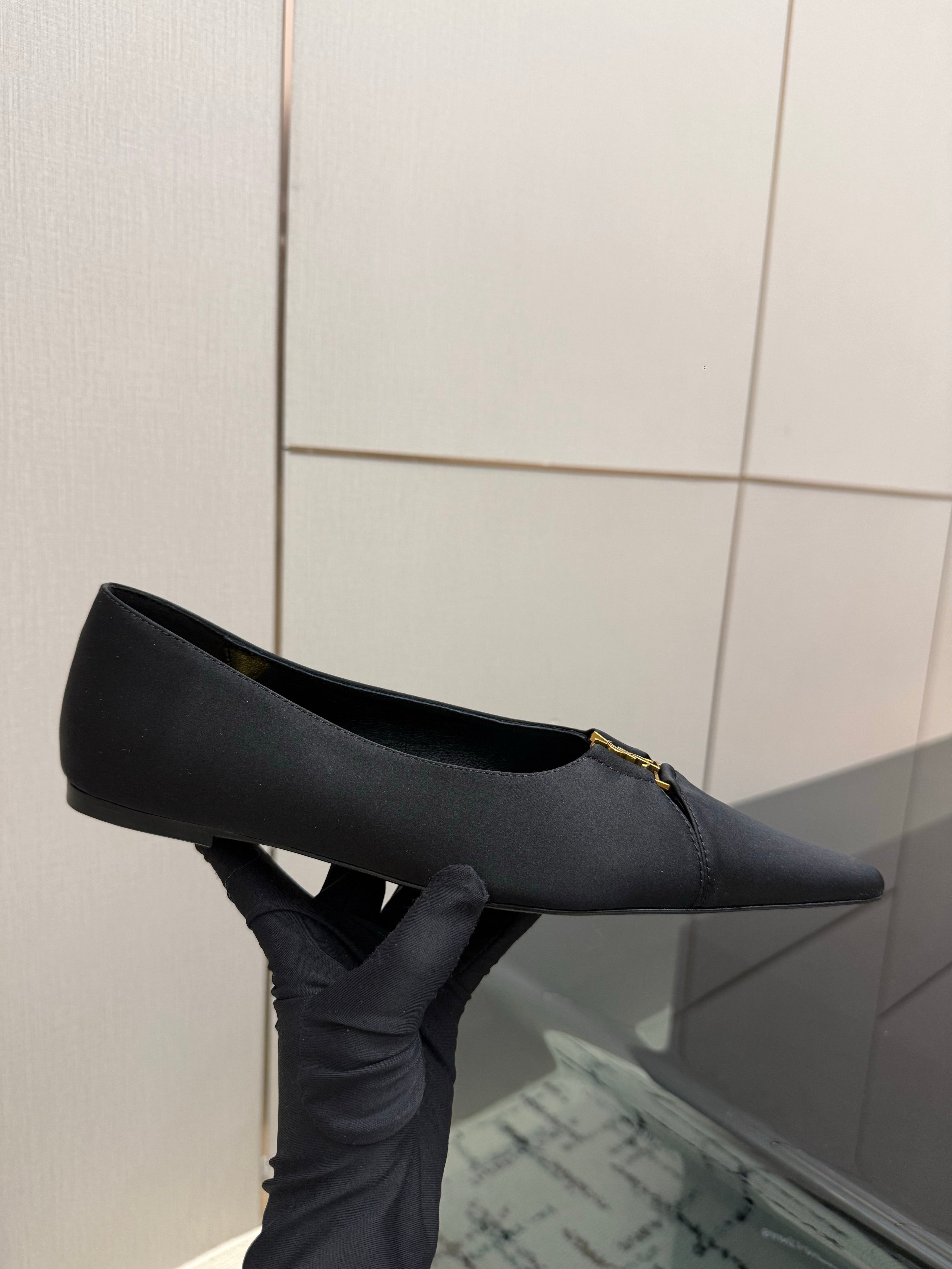 YSL 26S POINTED TOE FLATS IN BLACK SATIN WITH YSL LOGO HARDWARE