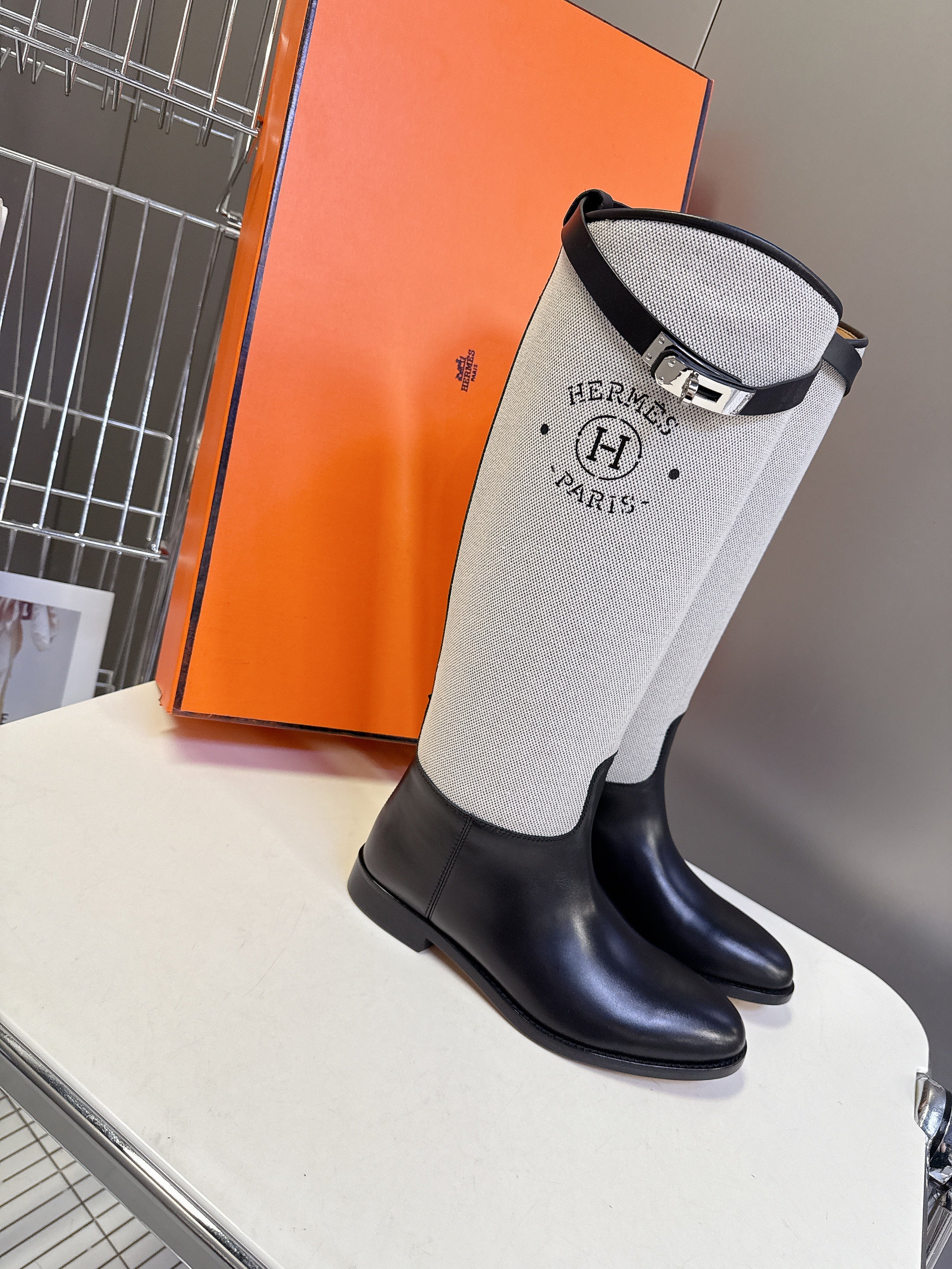 HM 25S JUMPING BOOT IN BLACK LAMBSKIN AND GREY CANVAS WITH SILVER HARDWARE