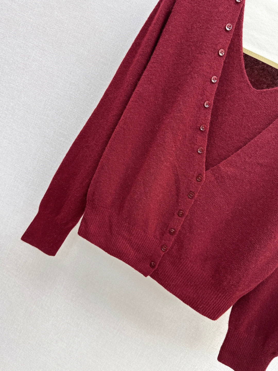 HERMES 25S V-NECK SWEATER 256