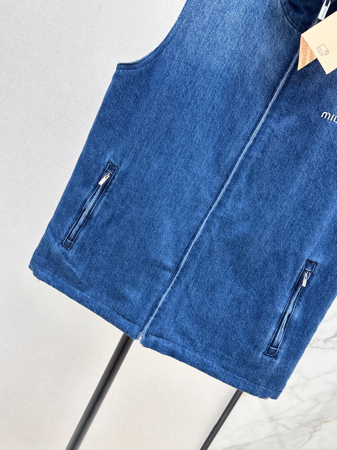 MIUMIU 26S SLEEVELESS DENIM JACKET 958