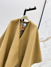 BURBERRY 25S KNITTED SHAWL 067
