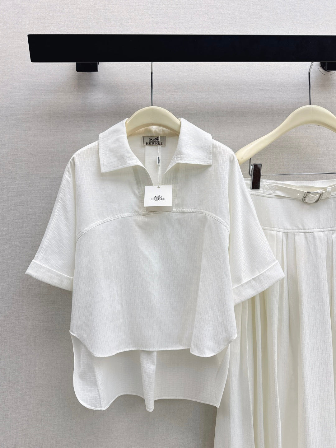 HERMES 26S SHIRT AND SKIRT SET 524