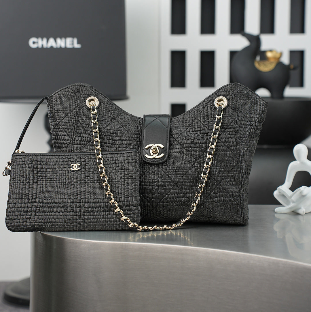CHANEL 25S SHOULDER BAG 32 IN BLACK RAFFIA AND CALFSKIN GOLD HARDWARE